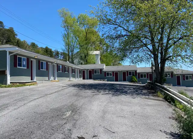 Property at 210 E Main St Unit 2, Hancock, MD, 21750, 0 beds, 1 bath, [object Object]