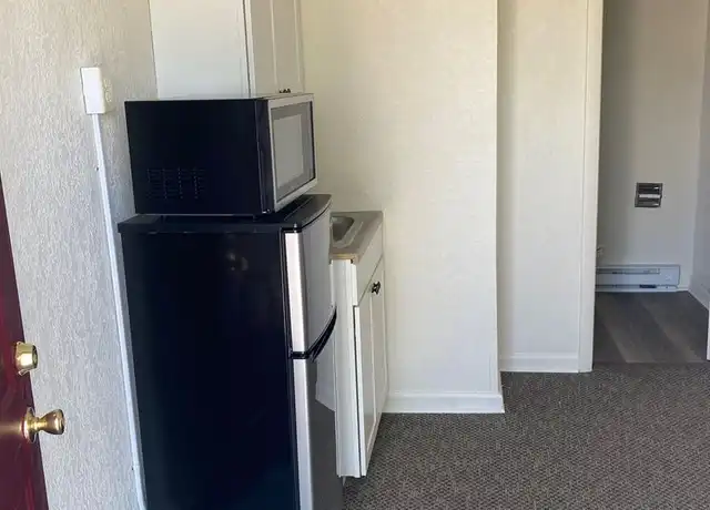 Property at 210 E Main St Unit 2, Hancock, MD, 21750, 0 beds, 1 bath, [object Object]