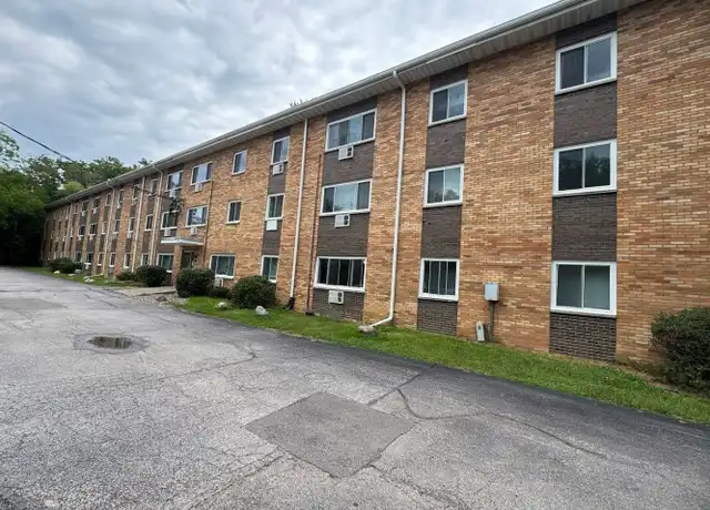 Property at 1215 24th Street Pl Unit 213, Moline, IL, 61265, 2 beds, 1 bath, [object Object]