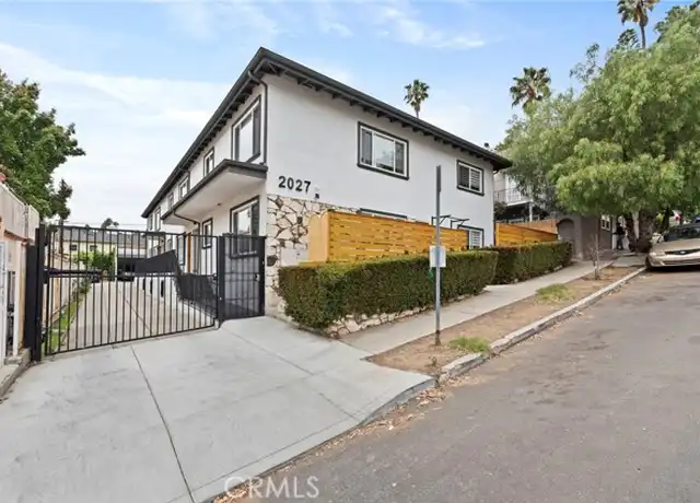 Property at 2027 Vista Del Mar Ave Unit 3, Los Angeles, CA, 90068, 2 beds, 1 bath, [object Object]