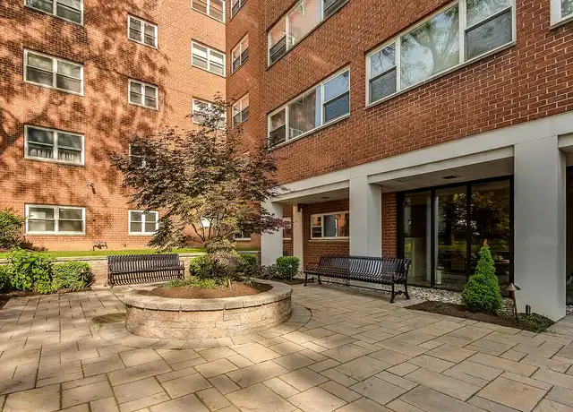 Property at Hayes House - 330 W Jersey St, Elizabeth, NJ, 07202, 0 beds, 1 bath, [object Object]