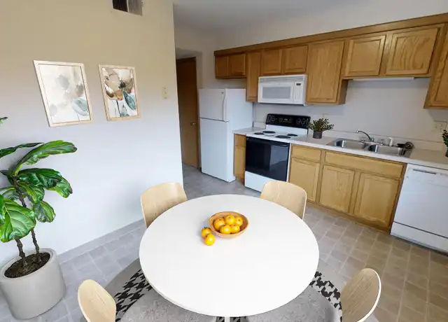 Property at 2511 Ferndale Ave Unit 4, Ames, IA, 50010, 2 beds, 1.5 baths, [object Object]