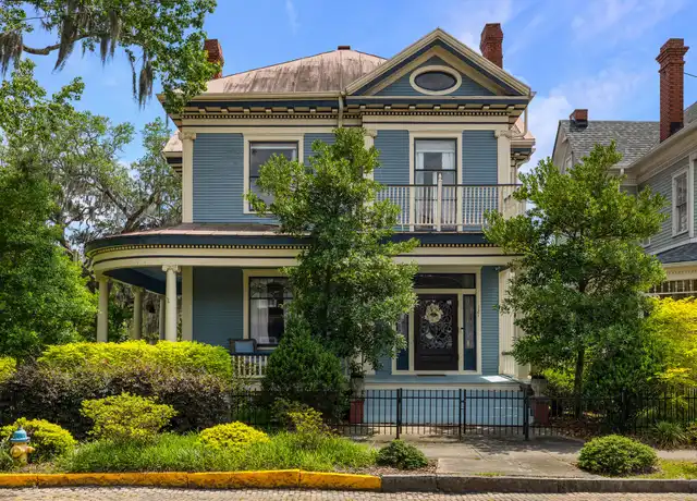 Property at 121 E 36th St, Savannah, GA, 31401, 4 beds, 3.5 baths, [object Object]