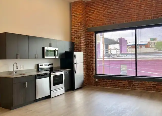 Property at 106 S Foushee St Unit 204, Richmond, VA, 23220, 1 bed, 1 bath, [object Object]