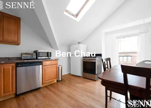 Property at 10 Trowbridge St, Cambridge, MA, 02138, 3 beds, 1 bath, [object Object]