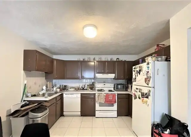 Property at 6 McLean Pl Unit 5, Cambridge, MA, 02140, 2 beds, 1 bath, [object Object]