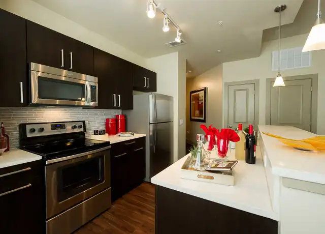 Property at 1931 W Gray St Unit CWG2, Houston, TX, 77019, 1 bed, 1 bath, [object Object]
