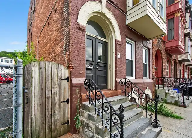 Property at 192 4th St Unit 3, Troy, NY, 12180, 3 beds, 1 bath, [object Object]