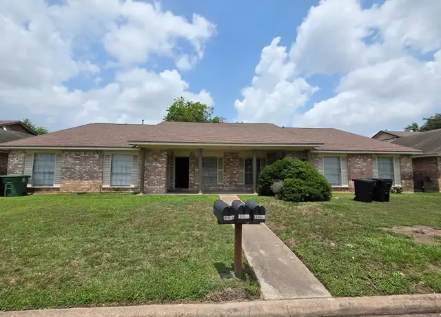 Property at 12740 Shannon Hills Dr, Houston, TX, 77099, 2 beds, 2 baths, [object Object]