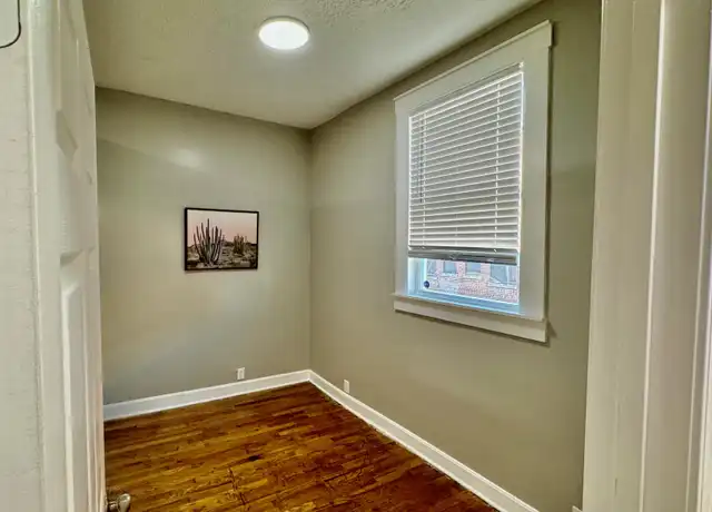 Property at 1206 S Preston St, Louisville, KY, 40203, 1 bed, 1 bath, [object Object]