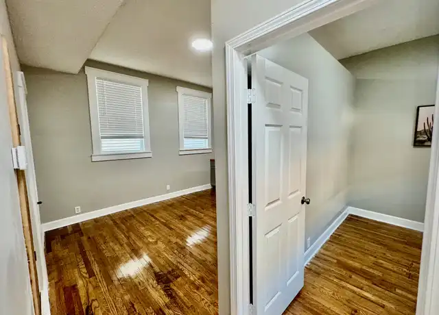 Property at 1206 S Preston St, Louisville, KY, 40203, 1 bed, 1 bath, [object Object]