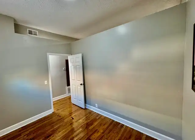 Property at 1206 S Preston St, Louisville, KY, 40203, 1 bed, 1 bath, [object Object]