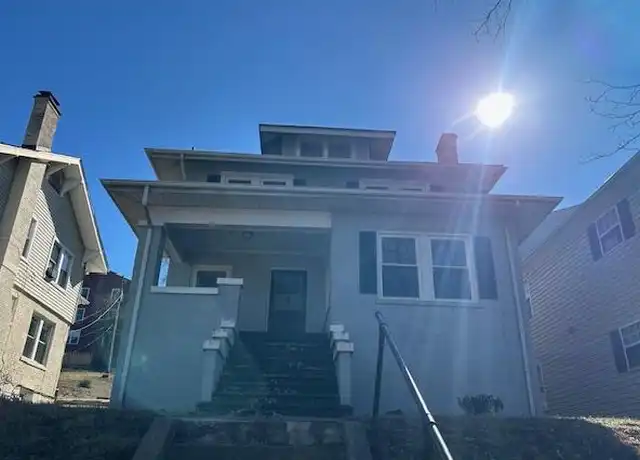 Property at 2126 Stephenson Ave SW Unit B, Roanoke, VA, 24014, 2 beds, 1 bath, [object Object]