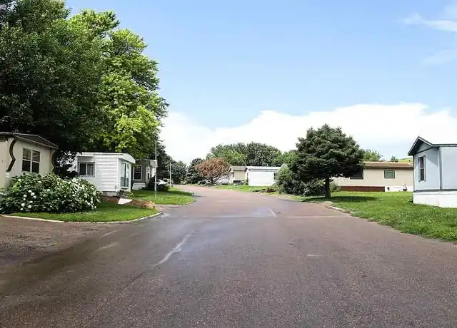 Property at Evergreen Village - 5309 N US Highway 75, Sioux City, IA, 51108, 3 beds, 2 baths, [object Object]