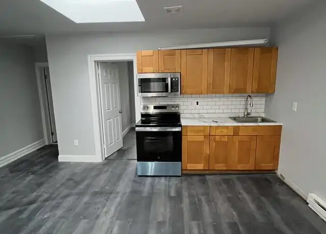 Property at 211-45 Jamaica Ave, Jamaica, NY, 11428, 3 beds, 1 bath, [object Object]