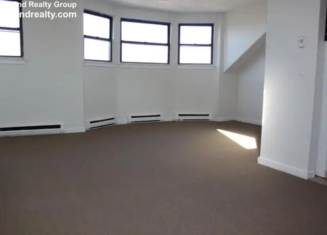 Property at 483 E Broadway, Boston, MA, 02127, 2 beds, 1 bath, [object Object]