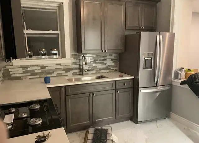 Property at 5620 W Melrose St Unit 1, Chicago, IL, 60634, 3 beds, 1 bath, [object Object]
