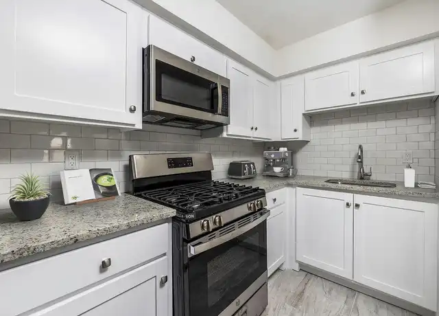 Property at 1201 N St Vrain Street - 1201 N Saint Vrain St, El Paso, TX, 79902, 1 bed, 1 bath, [object Object]