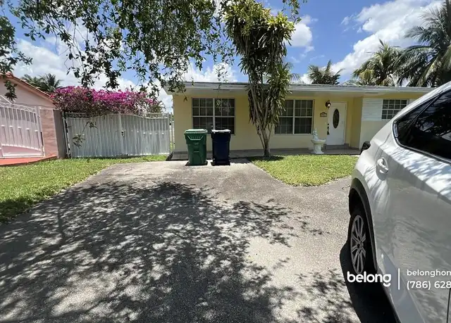 Property at 9941 NW 27th St, Doral, FL, 33172, 4 beds, 2 baths, [object Object]