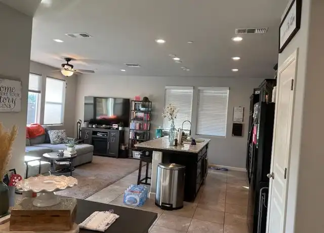 Property at 808 N Fountain Creek Dr, Fresno, CA, 93727, 3 beds, 2.5 baths, [object Object]
