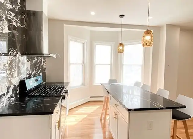 Property at 56 Mozart St Unit 2, Boston, MA, 02130, 3 beds, 1 bath, [object Object]