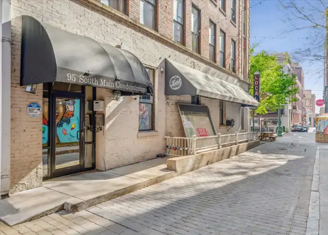 Property at 95 S Main St #305, Memphis, TN, 38103, 1 bed, 1 bath, [object Object]