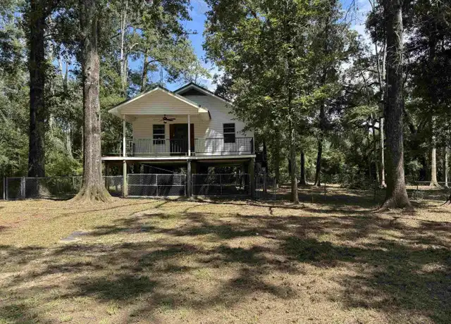 Property at 18620 Bayside Dr, Denham Springs, LA, 70726, 2 beds, 1 bath, [object Object]