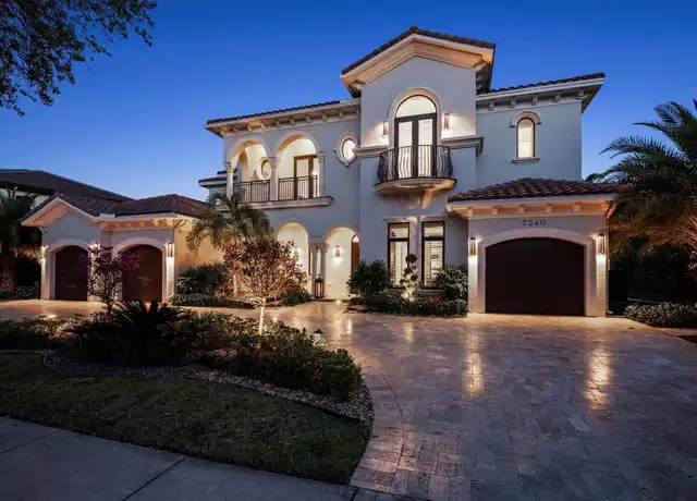 Property at 7240 Lemon Grass Dr, Parkland, FL, 33076, 6 beds, 5.5 baths, [object Object]