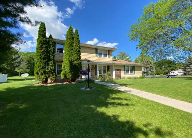 Property at 746 Penbrook Way, Hartland, WI, 53029, 3 beds, 1.5 baths, [object Object]