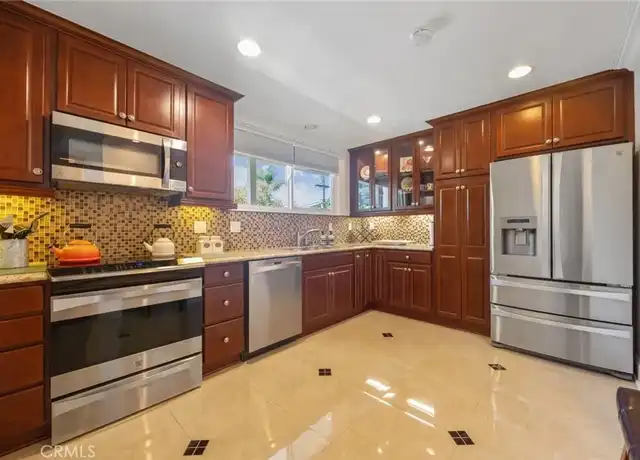 Property at 9330 Clifton Way Unit 201/102, Beverly Hills, CA, 90210, 3 beds, 3 baths, [object Object]