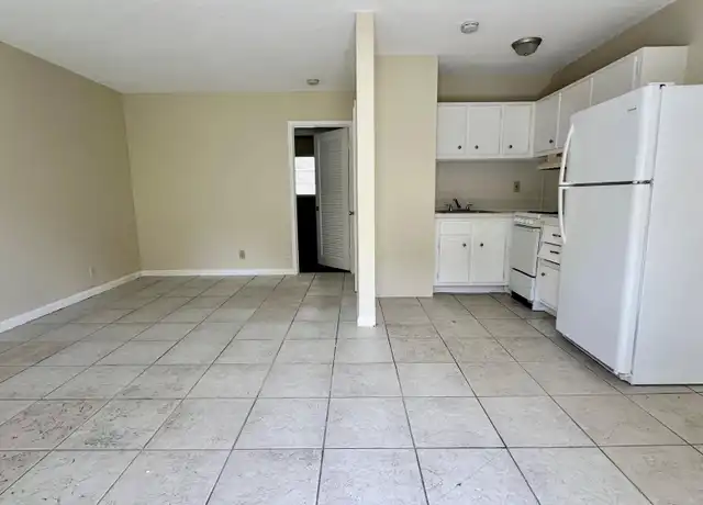 Property at 719 SE 16th St Unit 2, Fort Lauderdale, FL, 33316, 1 bed, 1 bath, [object Object]