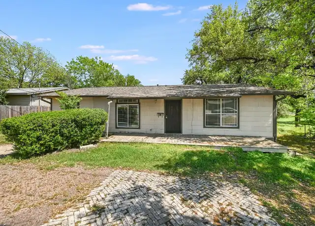 Property at 4619 S 1st St, Austin, TX, 78745, 3 beds, 2 baths, [object Object]