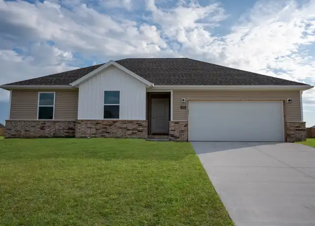 Property at 2065 S Durango Dr, Bolivar, MO, 65613, 3 beds, 2 baths, [object Object]
