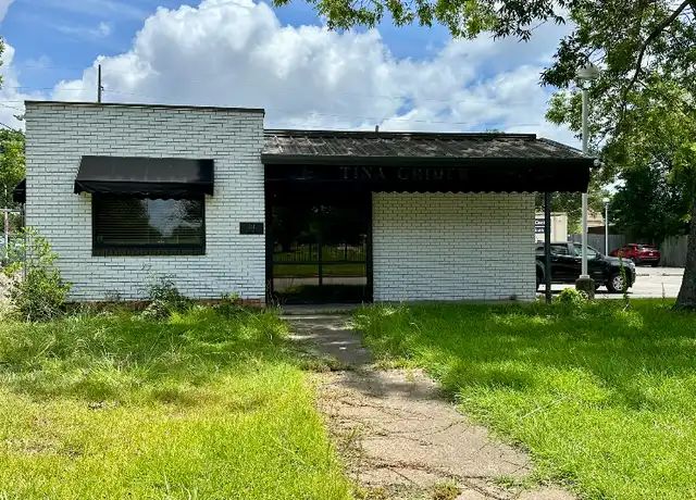Property at 510 N 5th St Unit 1, Longview, TX, 75601, 0 beds, 1 bath, [object Object]