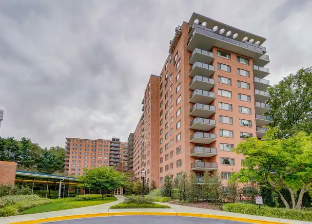 Property at 4201 Cathedral Ave NW Unit 614E, Washington, DC, 20016, 3 beds, 2 baths, [object Object]