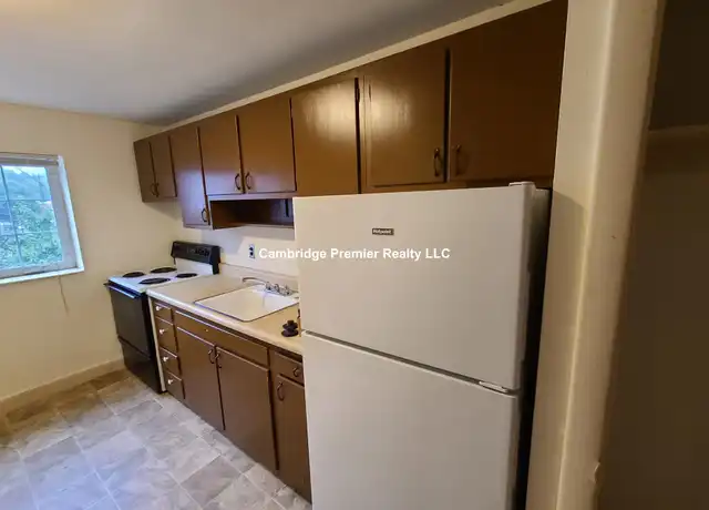 Property at 17 Grove St Unit 5, Arlington, MA, 02476, 1 bed, 1 bath, [object Object]