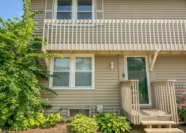 Property at 218 Eagle Ct Unit C, Bolingbrook, IL, 60440, 2 beds, 1 bath, [object Object]
