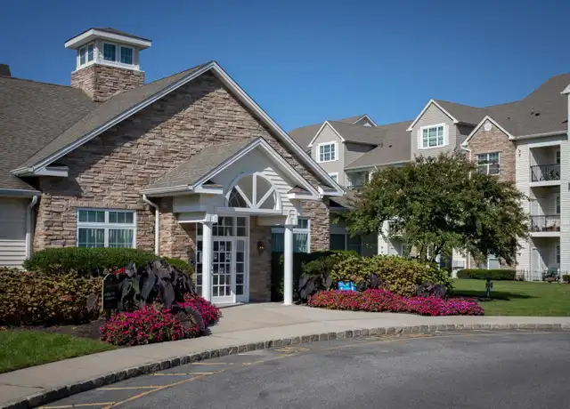 Property at 637 Charles Pond Dr Unit 637, Coram, NY, 11727, 1 bed, 1 bath, [object Object]