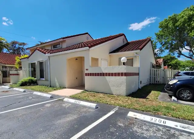 Property at 3214 San Remo Cir, Homestead, FL, 33035, 2 beds, 2 baths, [object Object]