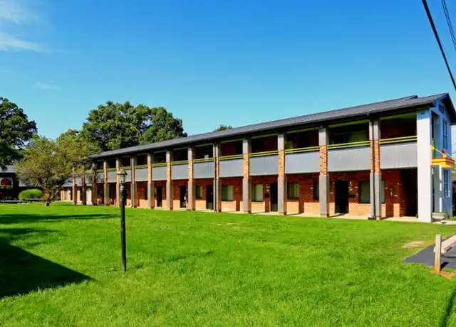Property at 1923 Crooks Rd Unit 1923-01, Royal Oak, MI, 48073, 1 bed, 1 bath, [object Object]