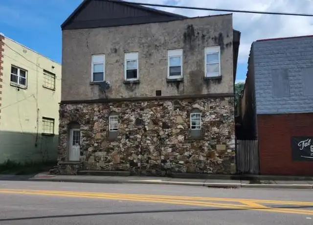 Property at 181 Armstrong St, Keyser, WV, 26726, 3 beds, 1 bath, [object Object]