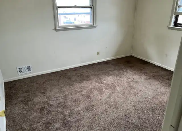 Property at 156 S Grand Ave #2, Waukesha, WI, 53186, 2 beds, 1 bath, [object Object]