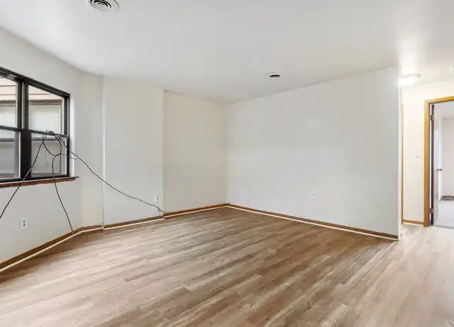 Property at 727 Broadway Ave Unit 7, McKees Rocks, PA, 15136, 2 beds, 1 bath, [object Object]