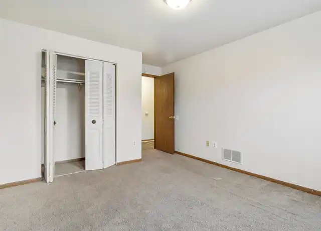 Property at 727 Broadway Ave Unit 7, McKees Rocks, PA, 15136, 2 beds, 1 bath, [object Object]