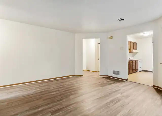 Property at 727 Broadway Ave Unit 7, McKees Rocks, PA, 15136, 2 beds, 1 bath, [object Object]