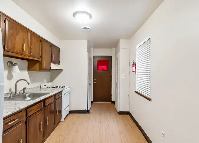 Property at 727 Broadway Ave Unit 7, McKees Rocks, PA, 15136, 2 beds, 1 bath, [object Object]