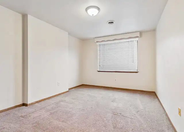 Property at 727 Broadway Ave Unit 7, McKees Rocks, PA, 15136, 2 beds, 1 bath, [object Object]