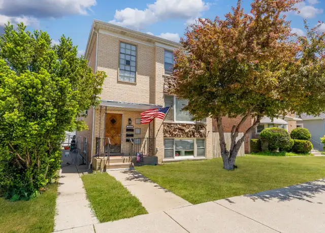 Property at 5311 North Northwest Hwy Unit 2, Chicago, IL, 60630, 3 beds, 1.5 baths, [object Object]