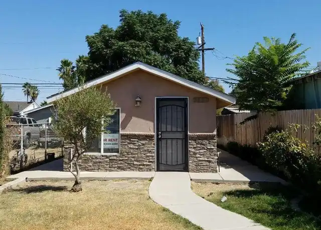 Property at 7226 N San Pablo Ave, Fresno, CA, 93650, 2 beds, 1 bath, [object Object]