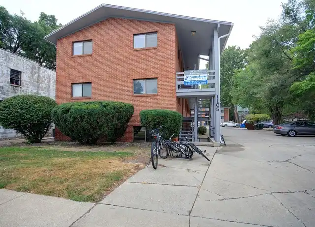 Property at 1105 W Main St, Urbana, IL, 61801, 2 beds, 1 bath, [object Object]